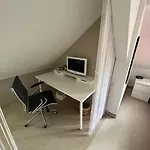 Zentrale Im Gruenen! 베를린