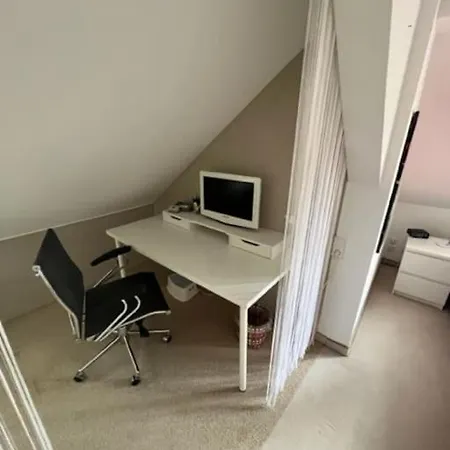 Zentrale Im Grünen! Berlin