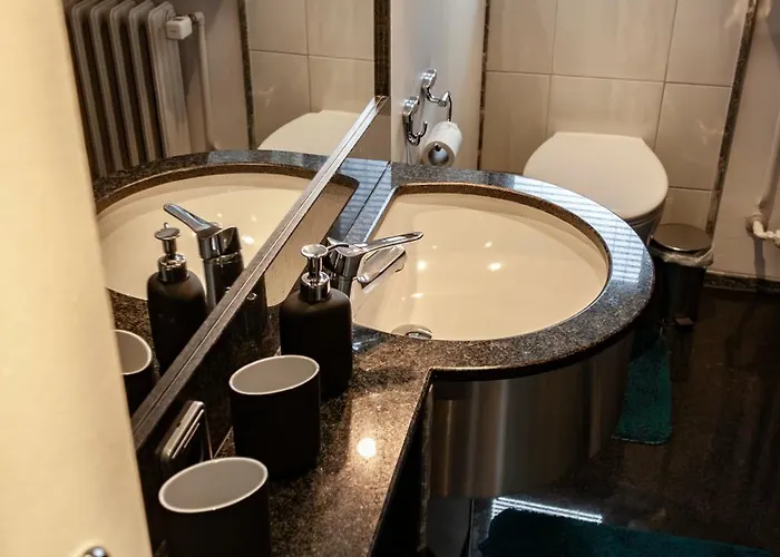 Zentrale Im Gruenen! *