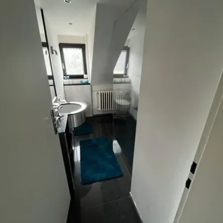 Zentrale Im Gruenen! *