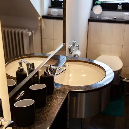 Apartment Zentrale Im Grünen! Berlin