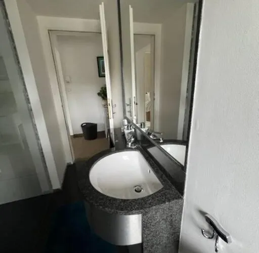 Zentrale Im Grünen! Apartamento *