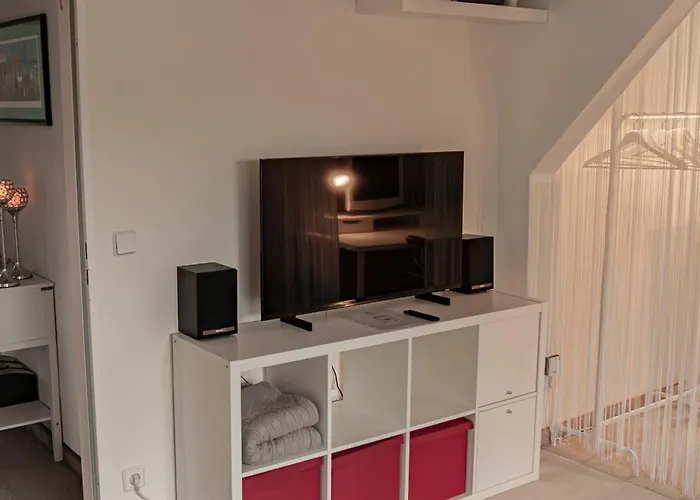 Zentrale Im Gruenen! Apartament Berlin