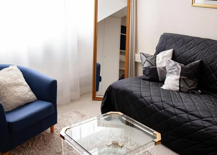 Zentrale Im Grünen!