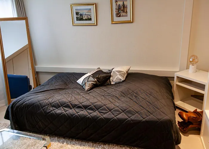 Zentrale Im Grünen! * Berlín