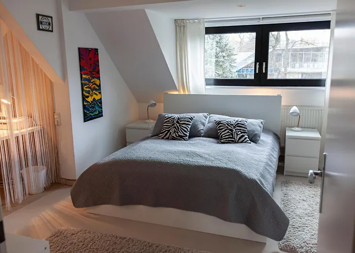 Zentrale Im Gruenen! Apartament Berlin